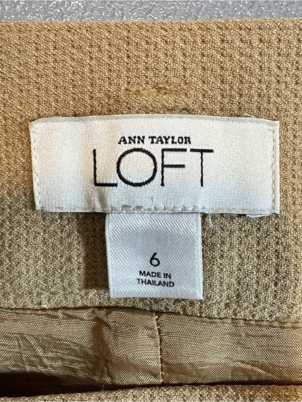 Ann Taylor LOFT Camel Colored Lined Pencil Skirt with Belt Loops Size 6 - Picture 7 of 12